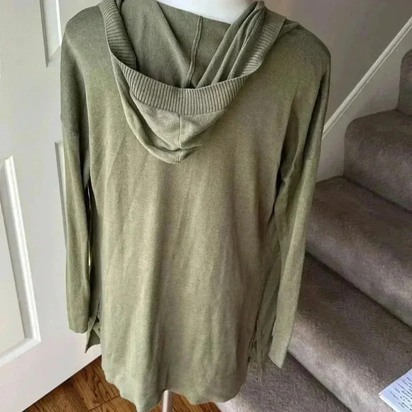 Size M olive green hooded cardigan from Pinque - Picture 4 of 6